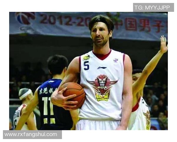 2012至2013赛季CBA山东黄金对阵北京金隅精彩回顾与赛况分析