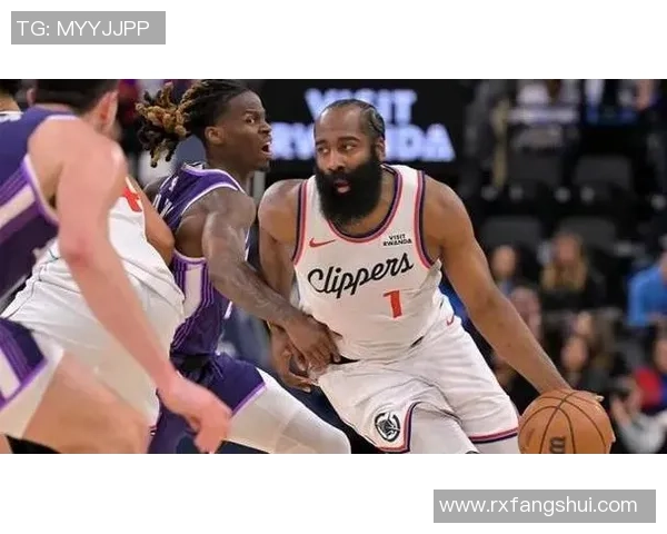 哈登带病出战！小卡脚踝伤情成谜引热议 美球迷吐槽：赶忙退役吧